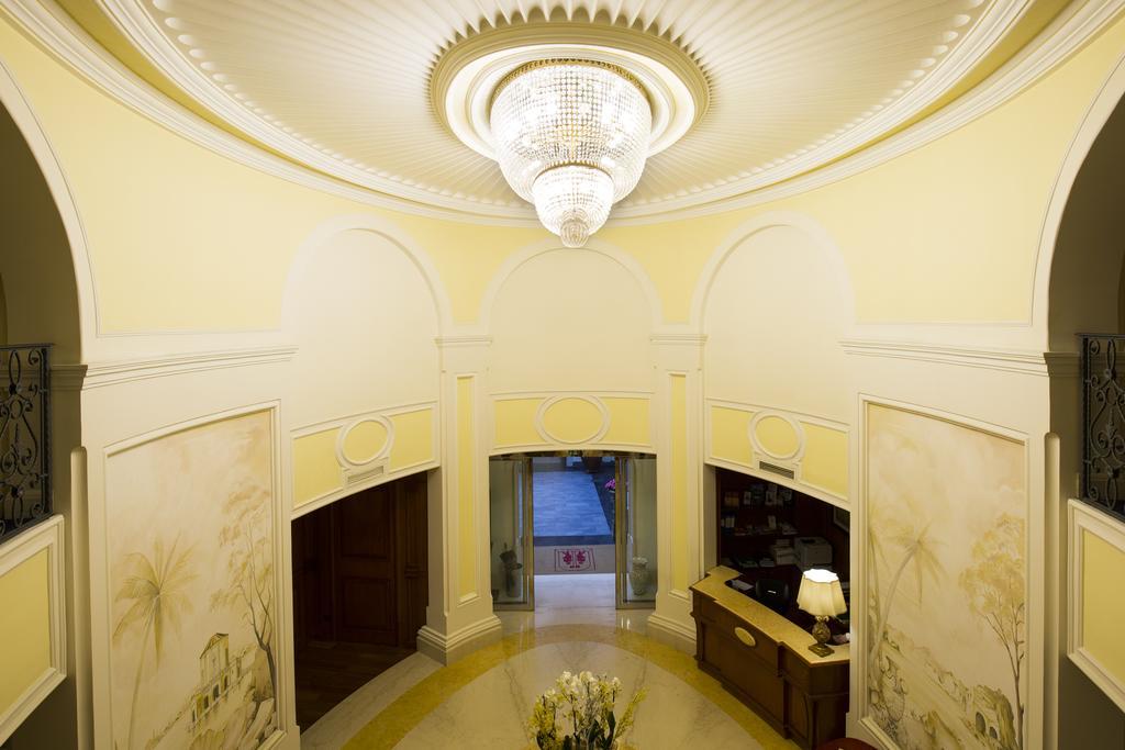 Palazzo Alabardieri Napoli Esterno foto